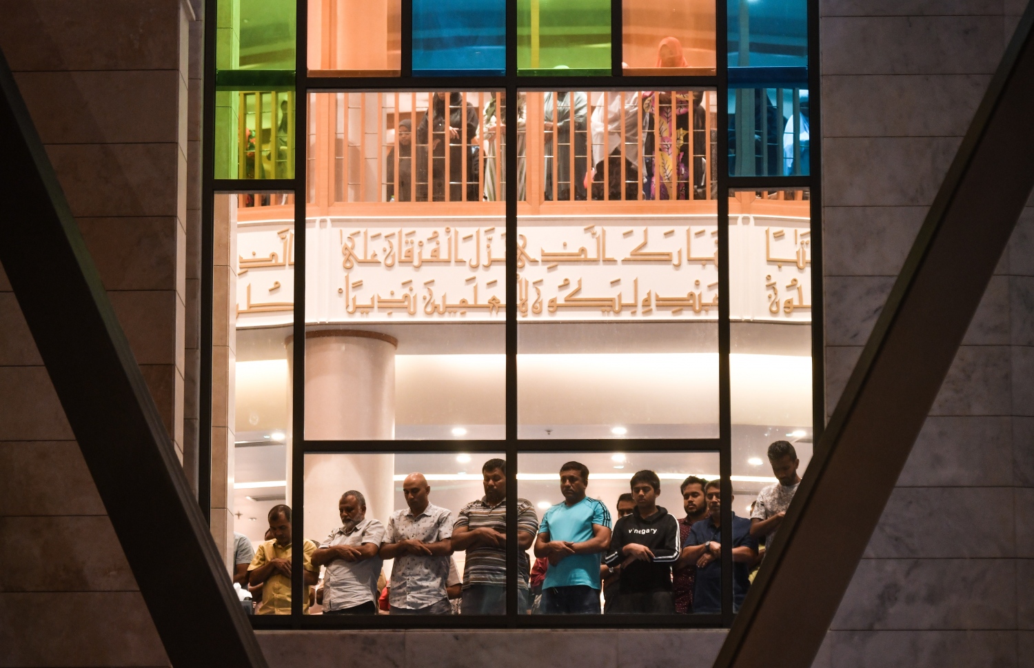 މި ރޯދަމަހުގެ ހަތާވީސްވިލޭރޭގެ ދަމުނަމާދު ސަލްމާން މިސްކިތުގައި ކުރަނީ.--- ފޮޓޯ: ފަޔާޒު މޫސާ | މިހާރު