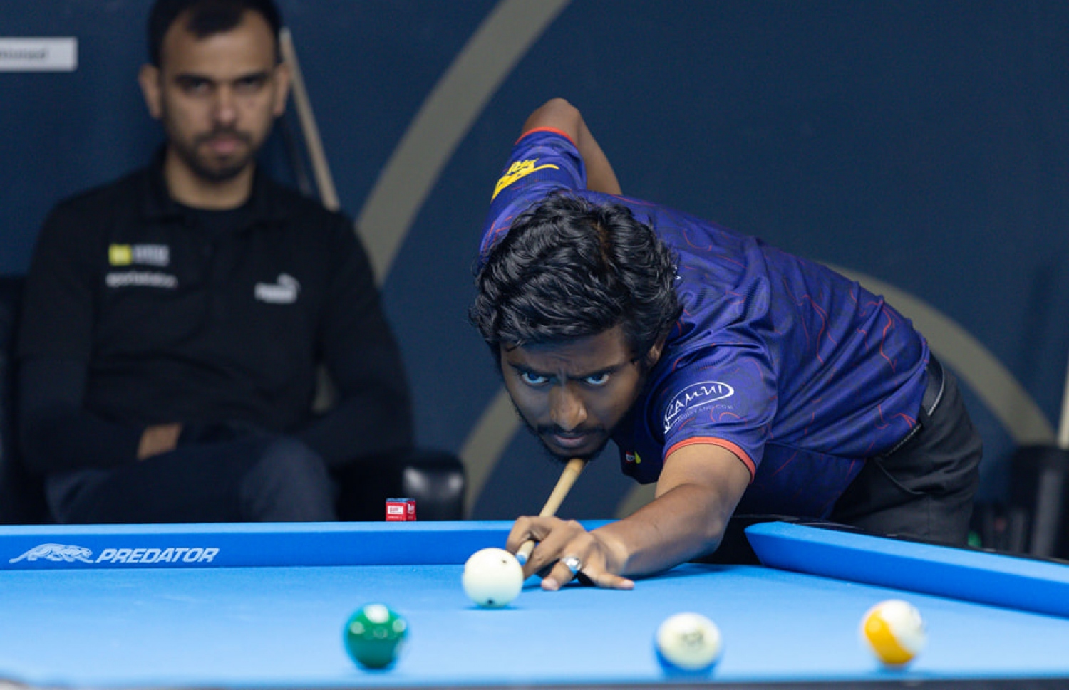 ޝާޒް އިއްޔެގެ މެޗެއްގައި. -- ފޮޓޯ: ބިލިއާޑް އެސޯސިއޭޝަން