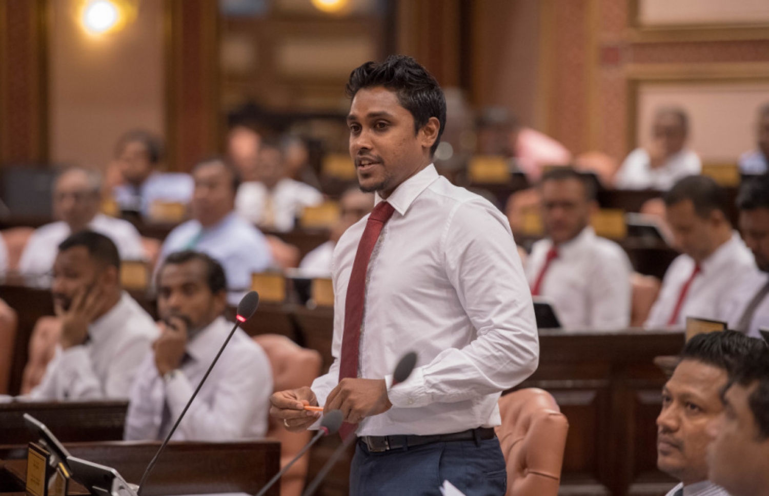 މައްޗަންގޮޅި ދެކުނު ދާއިރާގެ މެންބަރު އަހުމަދު ހައިތަމް