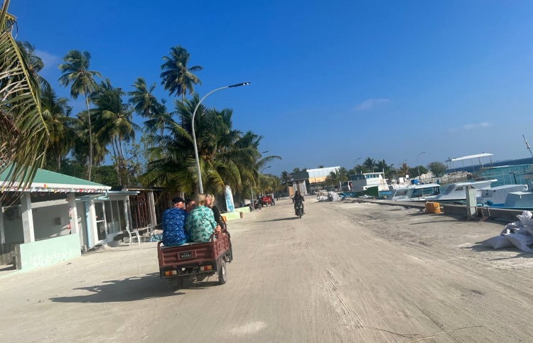 Dhigurashu Alifaan: Meehun salaamaikuran vannan jehunee faaruthalhaalaigen