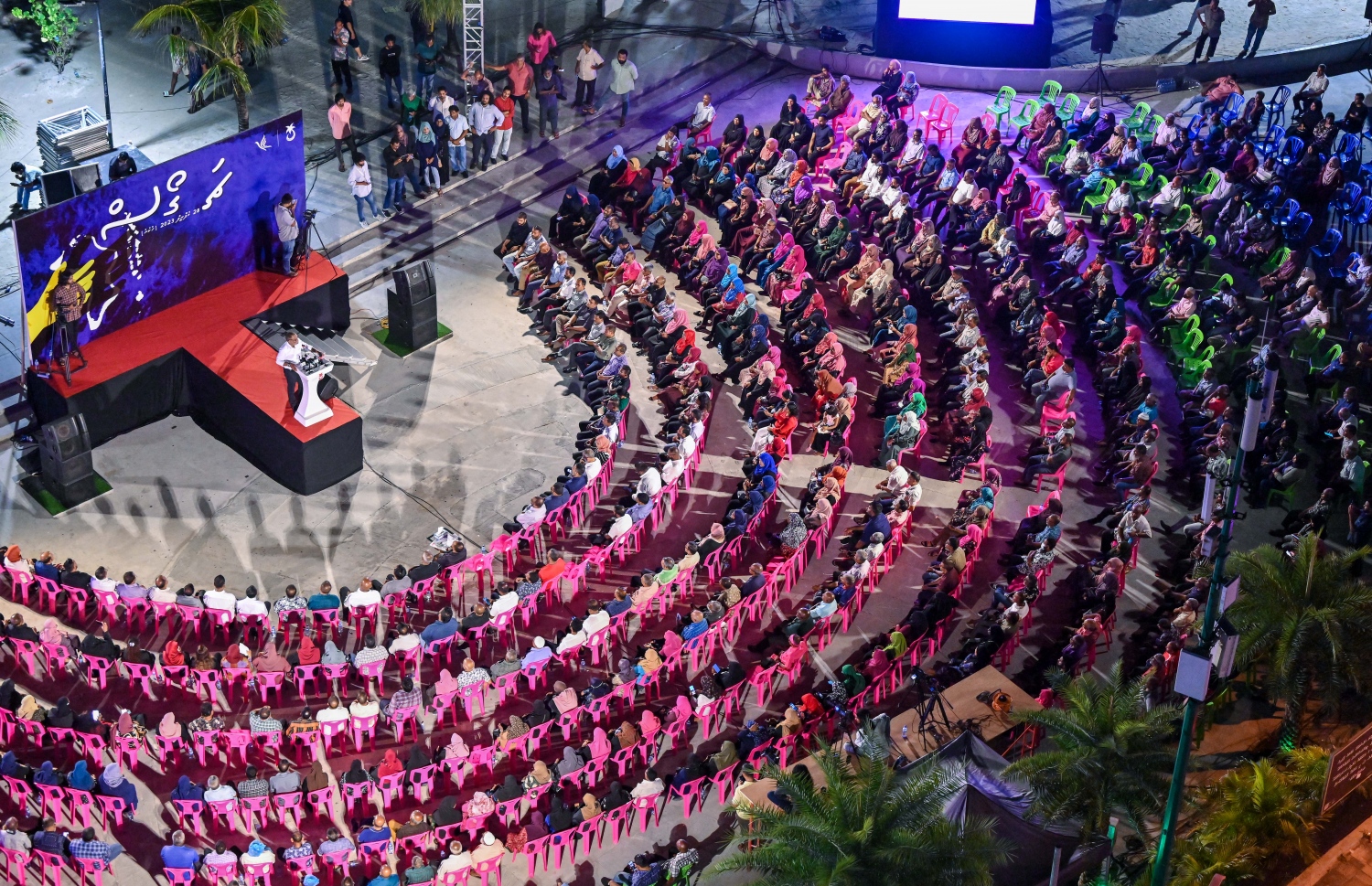 އިދިކޮޅުގެ "ޗަގޯސް" ޖަލްސާ