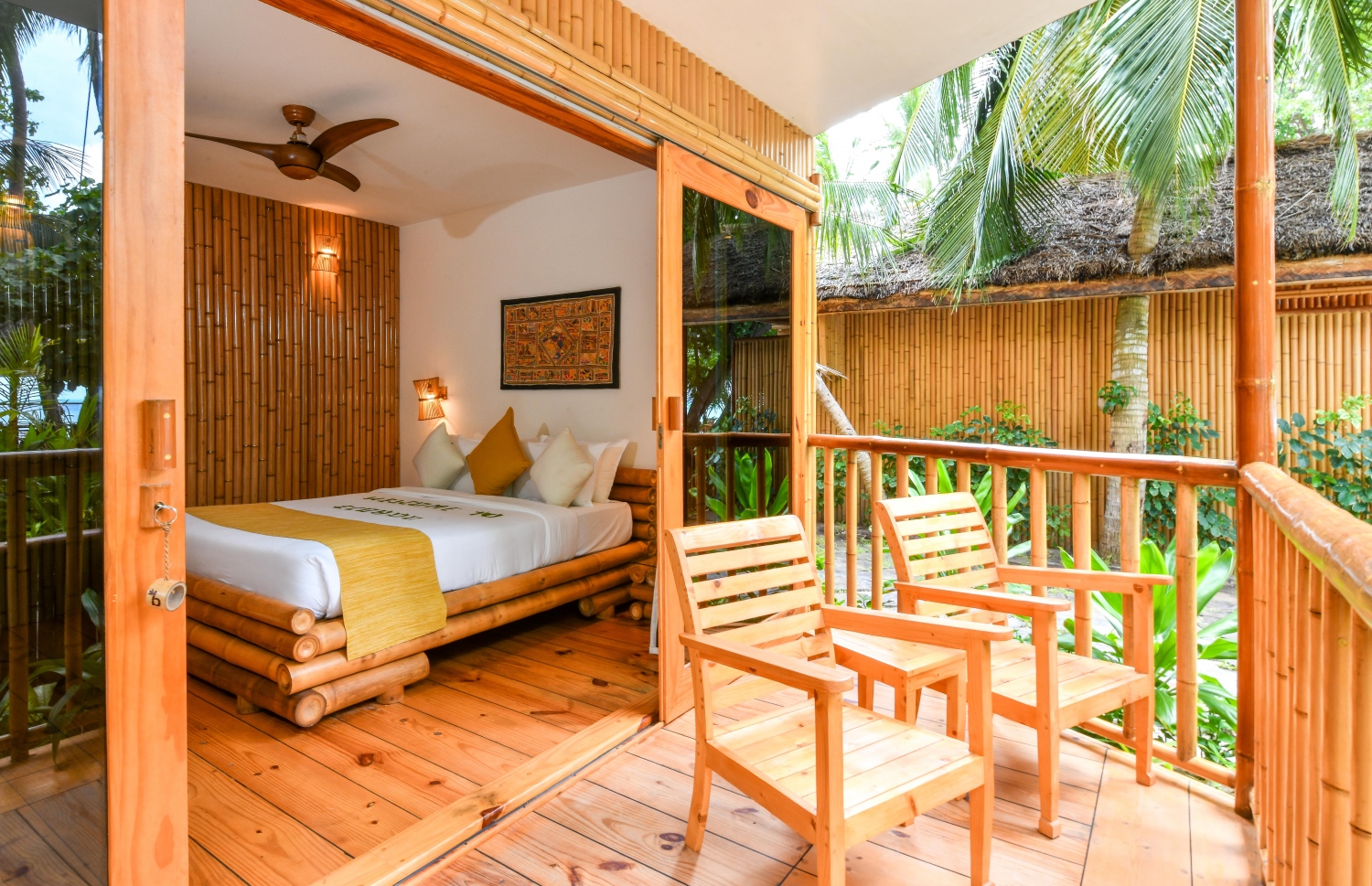 އީކޯބޫގެ "އޯކިޑް ޑަބަލް" ކޮޓަރިެއް. އެ ކެޓަގަރީގެ ކޮޓަރިތައް ހުންނަނީ ބަގީޗާ ފެންނަ ގޮތަށް-- ފޮޓޯ: ފަޔާޒް މޫސާ/ މިހާރު