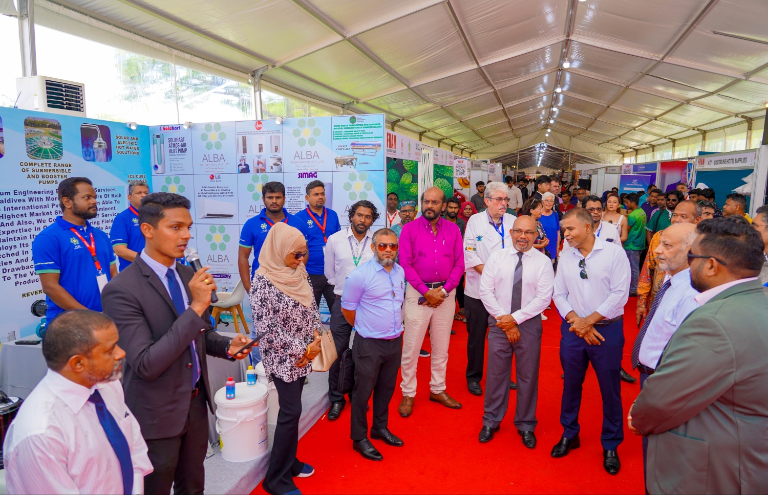 އެފްއެޗްއޭއެމް ހުޅުވުމުގެ ރަސްމިއްޔާތުގެ ތެރެއިން. -- ފޮޓޯ: އެފްއެޗްއޭއެމް