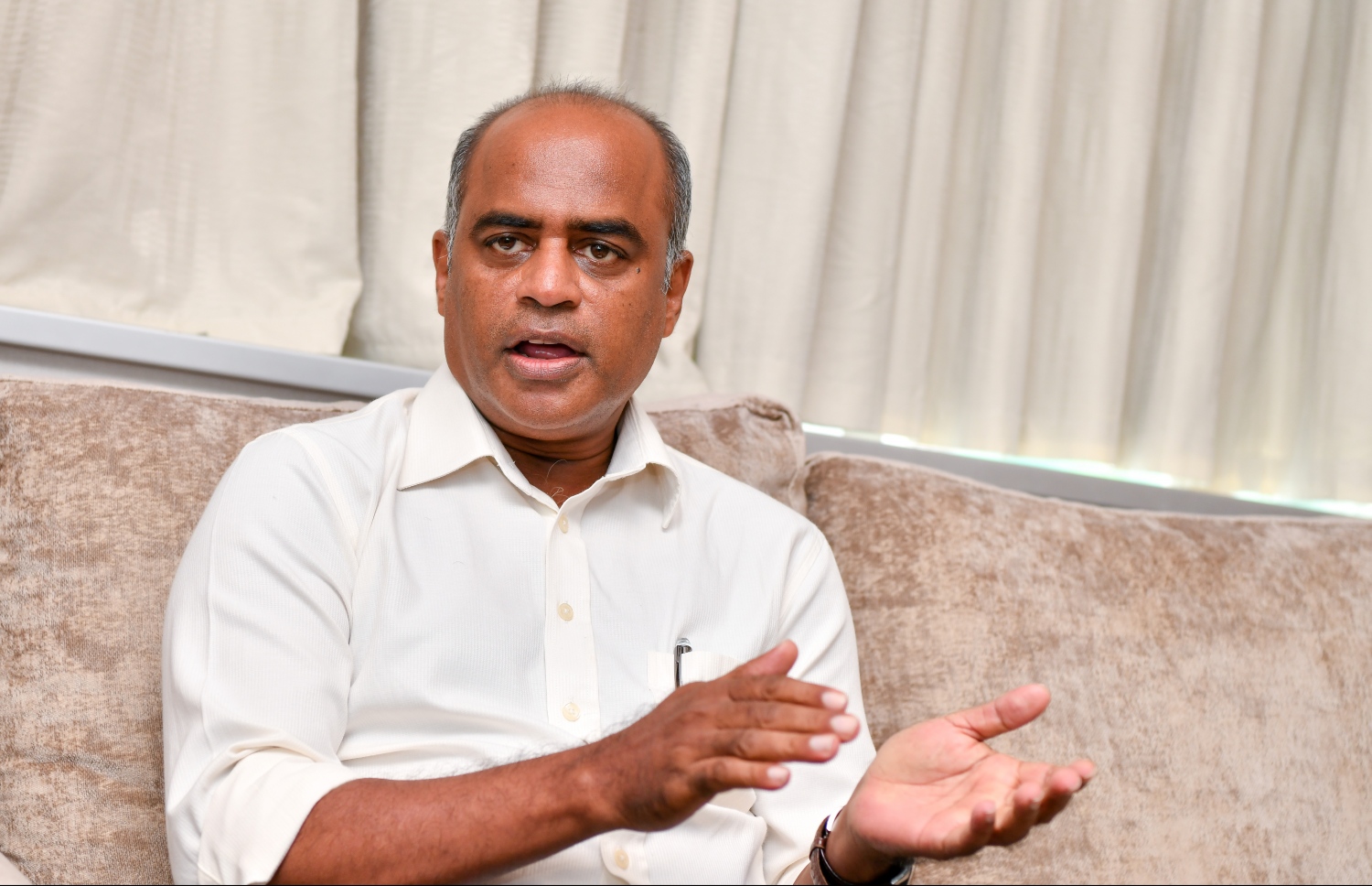 ޓްރީޓޮޕްގެ ސީއޯއޯ އާދިލް، "މިހާރު" އަށް އިންޓަވިއުދެއްވަނީ.-- ފޮޓޯ: ނިޝާން އަލީ/ މިހާރު