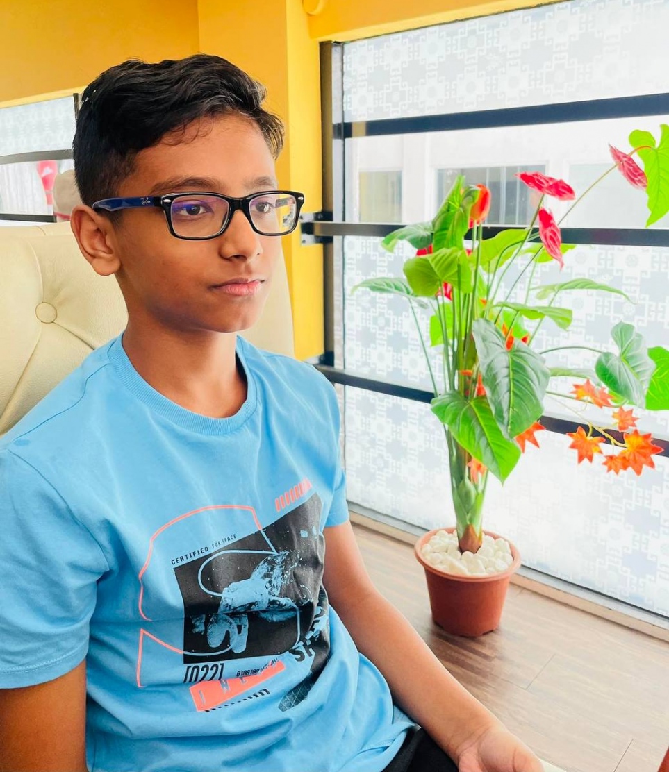 ދަ ސާކަލްގެ އެޑްވާންސް ކޯޑިން އޭއައި ޕްރޮގުރާމު ހަދަމުންދާ ޔަނާލް.