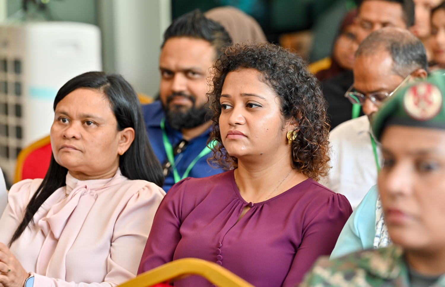 ޓްރީޓޮޕްގައި ގާއިމްކުރި ފާޓިލިޓީ ސެންޓަރު ހުޅުވަން ބޭއްވި ރަސްމިއްޔާތުގައި އެ ހޮސްޕިޓަލްގެ ބައެއް މުވައްޒަފުން ބައިވެރިވަނީ.-- ފޮޓޯ: ނިޝާން އަލީ/ މިހާރު