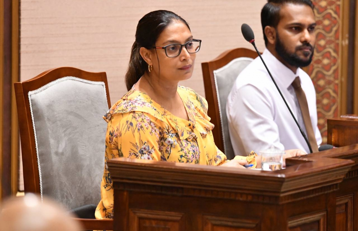 މިއަދު މަޖިލީހުގައި މިނިސްޓަރު ބައިވެރިވަނީ: މިނިސްޓަރު ވިދާޅުވީ ފަސް މާއްދާއިން ފާސްވާ ކުދިންގެ އަދަދު އިތުރު ކަމަށް.-- ފޮޓޯ: މަޖިލިސް