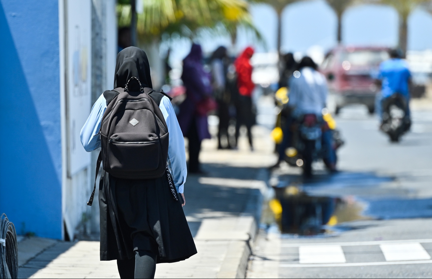 ދަރިވަރަކު ސްކޫލަށް ދަނީ --ފޮޓޯ: ނިޝާން އަލީ / މިހާރު