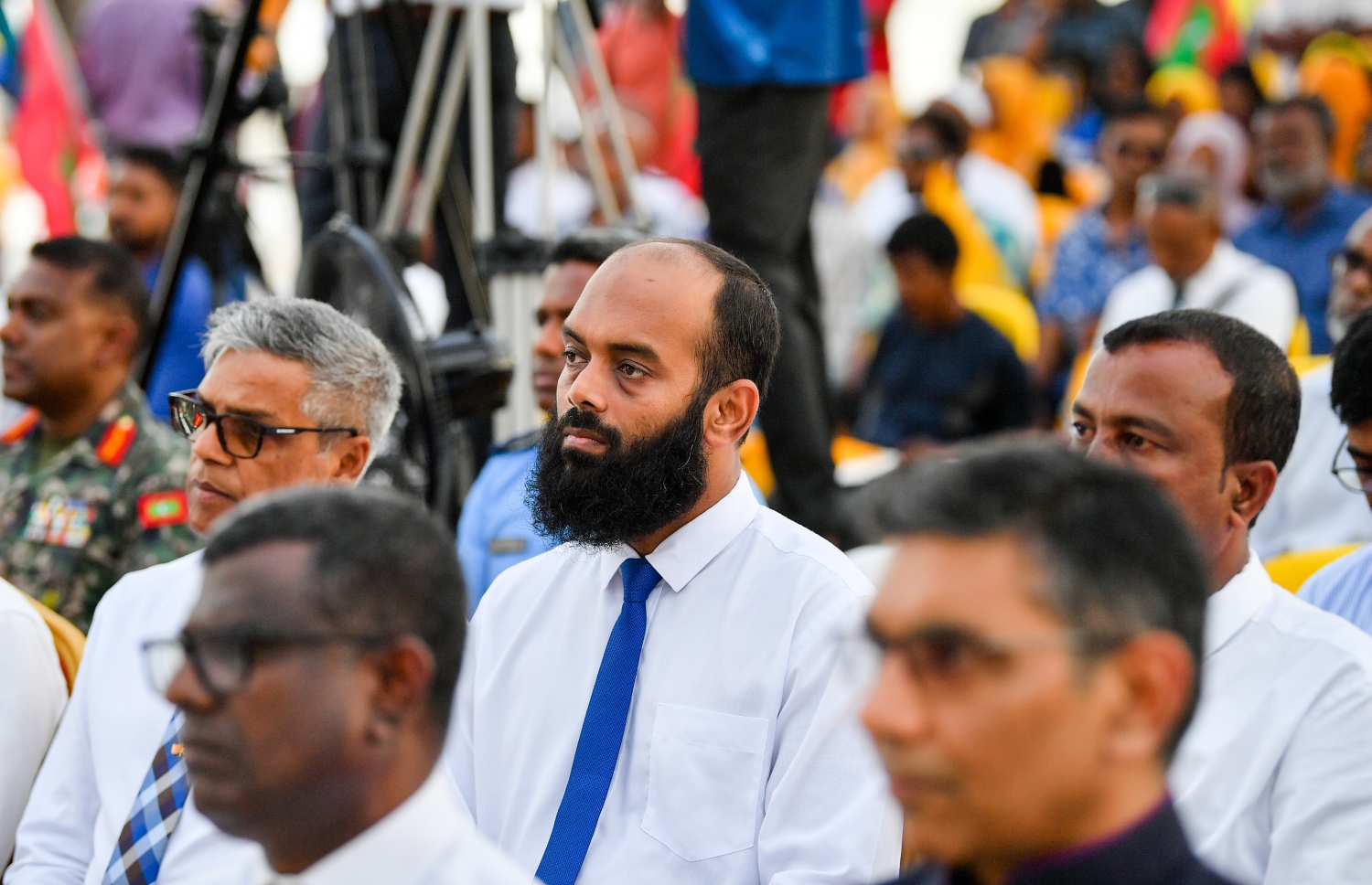 އައްޑޫ ބިން ހިއްކުމުގެ ބިޔަ މަޝްރޫއު ފެށުމަށް މަރަދޫގައި ބޭއްވި ރަސްމިއްޔާތުގައި އިސްލާމިކް މިނިސްޓްރީގެ ޑެޕިއުޓީ މިނިސްޓަރު ޝައިހް މުހައްމަދު އަނިލް ބައިވެރިވެވަޑައިގަންނަވަނީ -- ފޮޓޯ: ރައީސް އޮފީސް