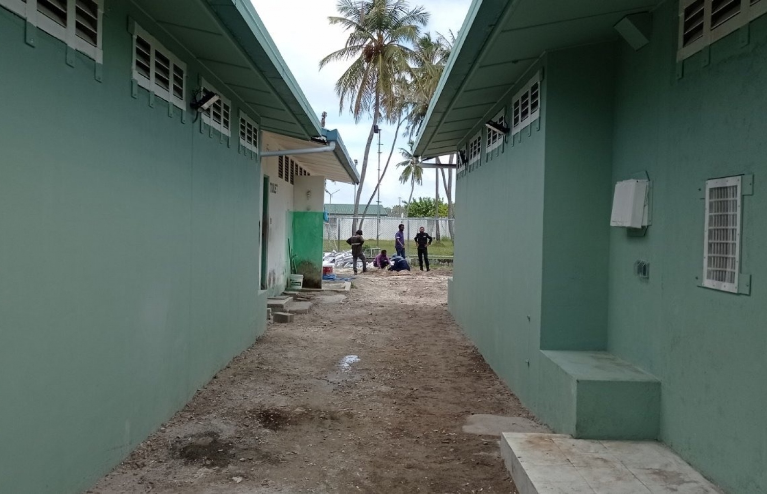 މާލެ ޖަލު ބަދަލުކުރުމަށް އާބަންކޯ އިން ހިންމަފުށީގައި ހެދި ޖަލު.-- ފޮޓޯ: އާބަންކޯ