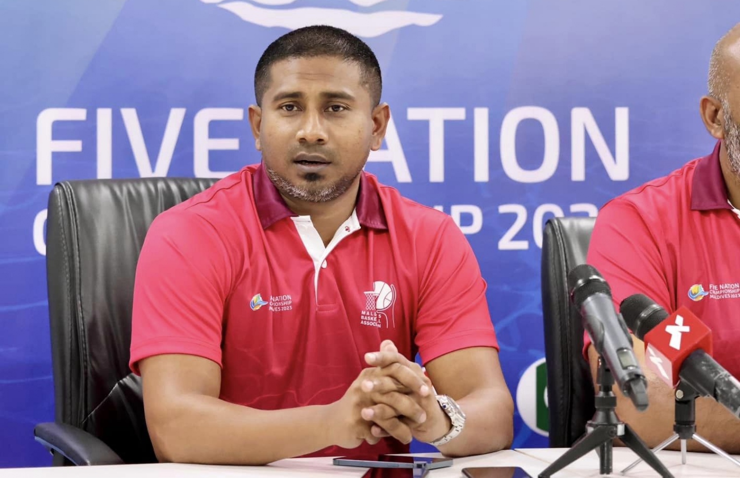 ފައިވް ނޭޝަންސް ކަޕް ލޯންޗް ކުރުމަށް އިއްޔެ ބޭއްވި ހަފްލާގެ ތެރެއިން މިނިސްޓަރު މަހުލޫފް.-- ފޮޓޯ: ޔޫތު މިނިސްޓްރީ