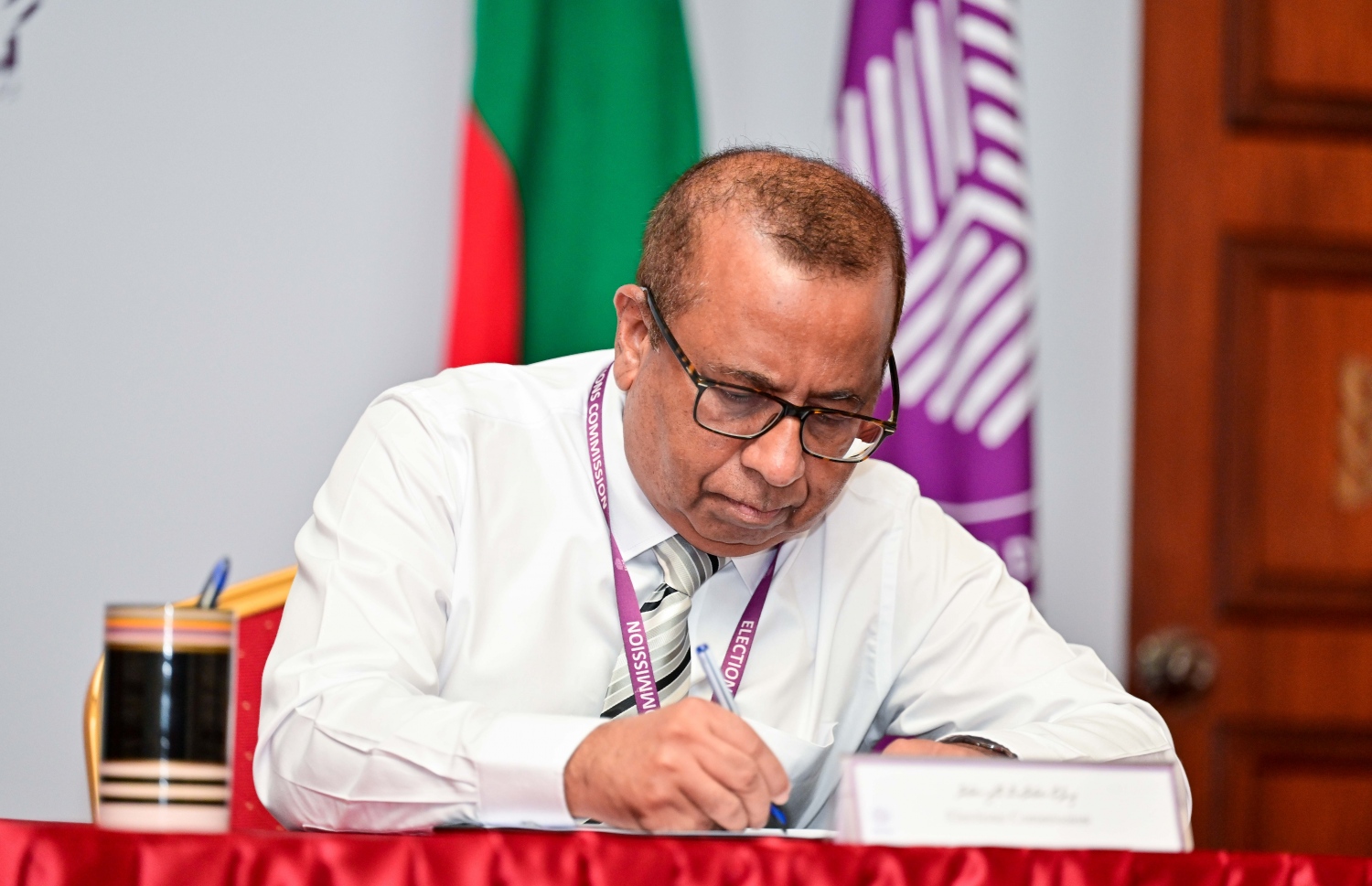 އިލެކްޝަންސް ކޮމިޝަންގެ ރައީސް ފުއާދު ތައުފީގު