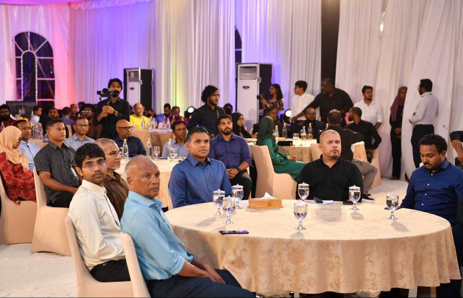 ސްޓެލްކޯއިން މިރޭ ބޭއްވި ރަސްމިއްޔާތުގައި ނައިބް ރައީސް އަދި ސްޓެލްކޯގެ އެމްޑީ ބައިވެރިވަނީ.-- ފޮޓޯ: ރައީސް އޮފީސް