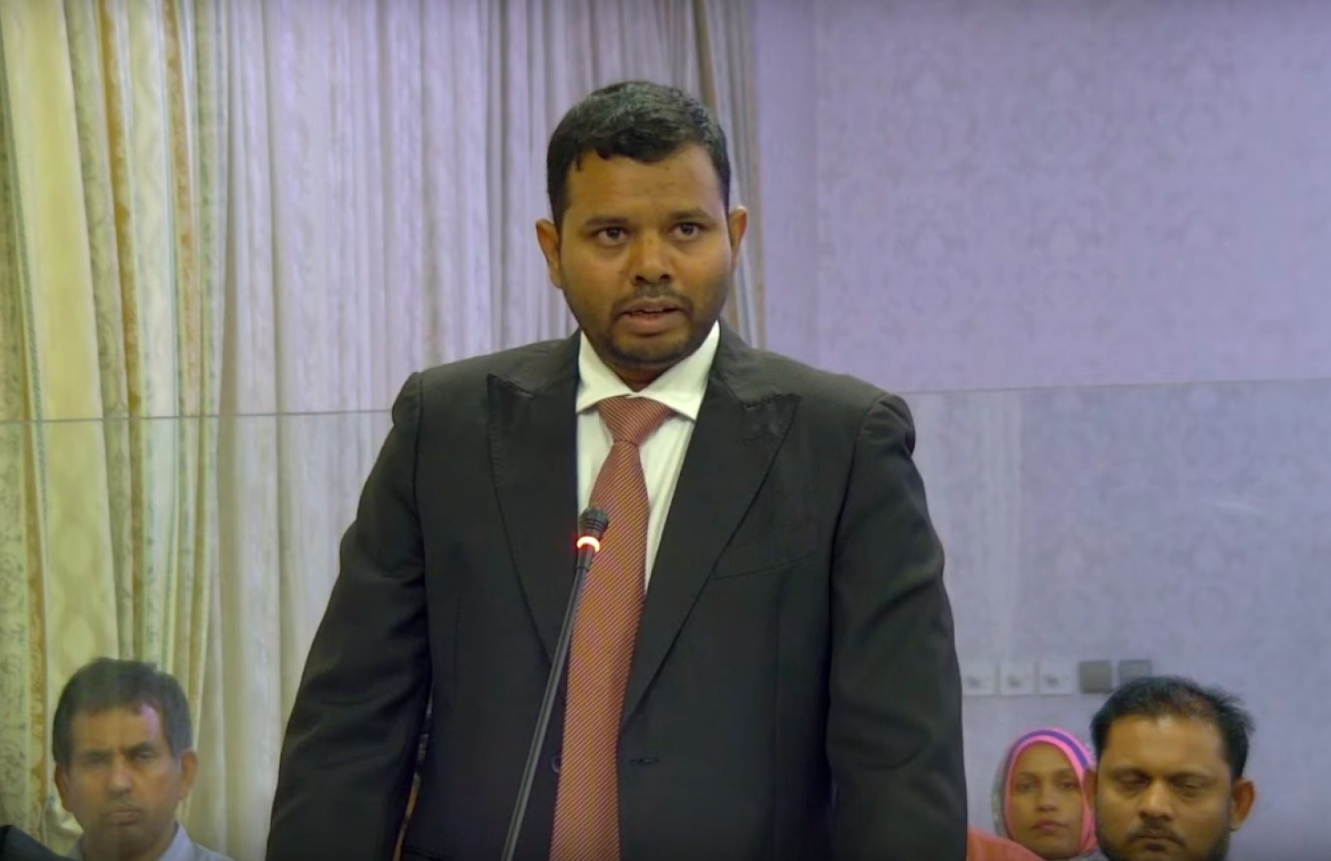 ވަކީލް ސިޔާޒު: އޭނާ ވިދާޅުވާ ގޮތުގައި ކްރިކްގެ ދައުވާ ދެން ހުށަނޭޅޭނެ