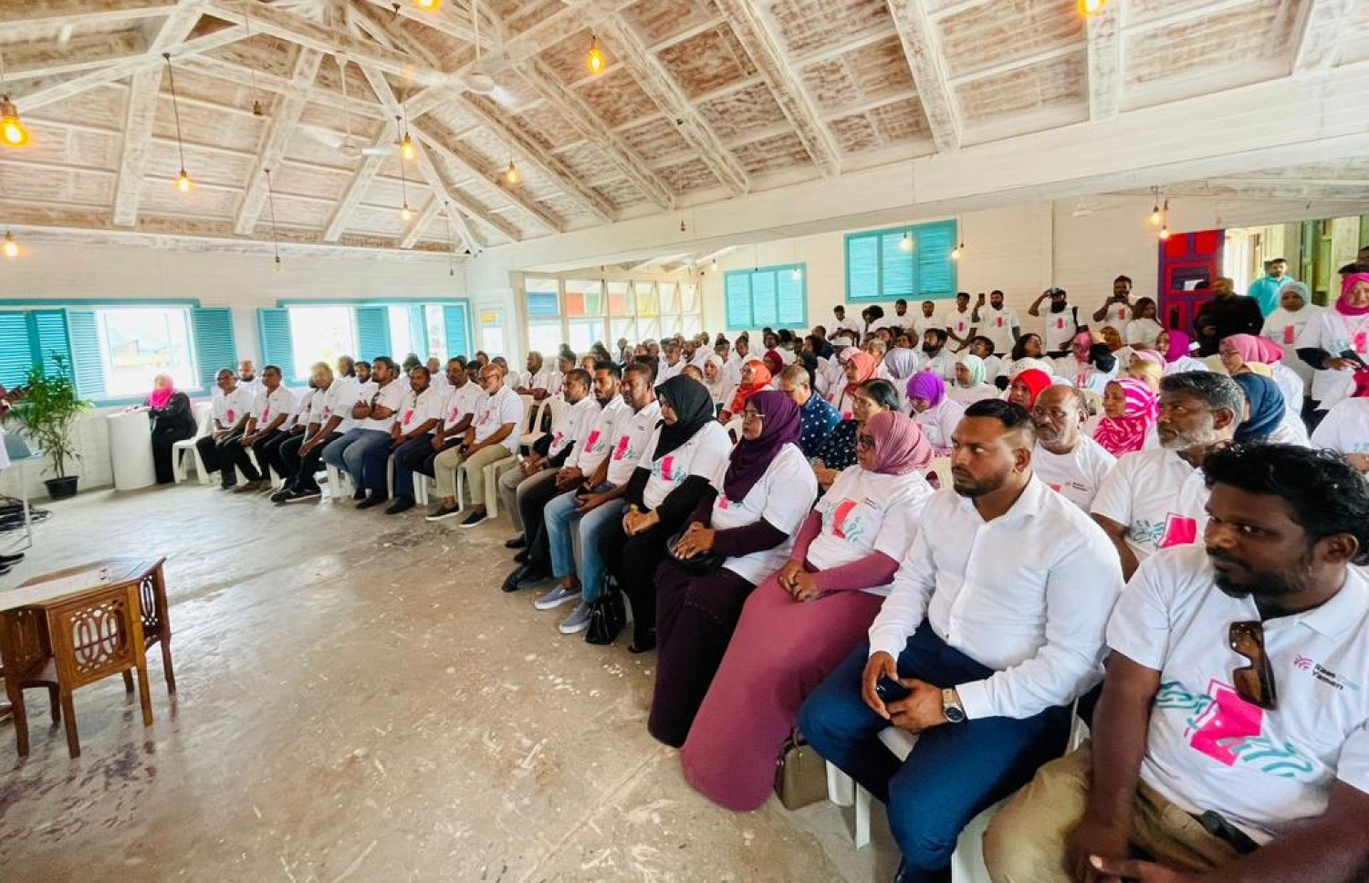 ކުރީގެ ރައީސް އަބްދުﷲ ޔާމީންގެ ރިޔާސީ ކެމްޕެއިން ފެށުމަށް ބޭއްވި ހަރަކާތުގައި ބައިވެރިވި އެ ޕާޓީގެ މެމްބަރުންތަކެއް.-- ފޮޓޯ: ޕީޕީއެމް