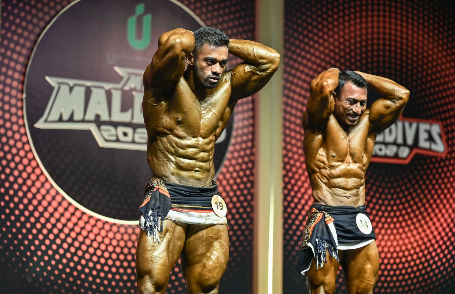 މިސްޓަ މޯލްޑިވްސް ހޮވުމަށް ރޭ ބޭއްވި މުބާރާތުގައި ބޮޑީ ބިލްޑިންގް ކެޓެގަރީގައި ޔާމީން ވާދަކުރަނީ، އެނާ ވަނީ މިސްޓަ މޯލްޑިވްސް ޓައިޓަލް ވިދިވިދިގެން ތިންވަނަ ފަހަރަށް ހޯދާފައި .-- ނިޝާން އަލީ | މިހާރު