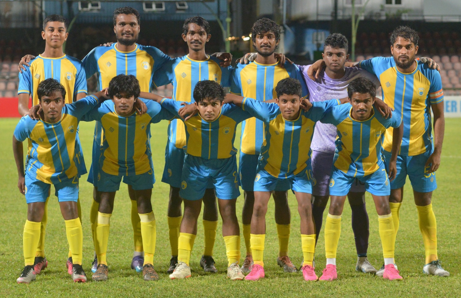 ވެލެންސިއާ އިން ޔޫވީ އާ ދެކޮޅަށް ނެރުނު ފުރަތަމަ 11.-- ފޮޓޯ: އެފްއޭއެމް