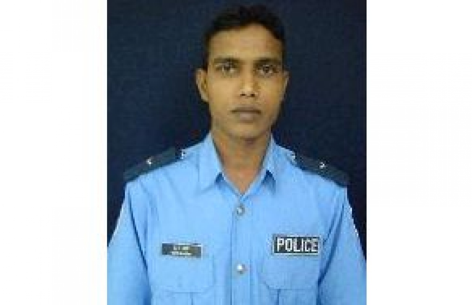 ކާށިދޫގައި ޖުލައި، 2012 ގައި ވަޅިން ހަމަލާދީ މަރާލި އާދަމް ހަލީމް. އާ ޕޮލިސް ސްޓޭޝަން އޭނާގެ ހަނދާނުގައި.