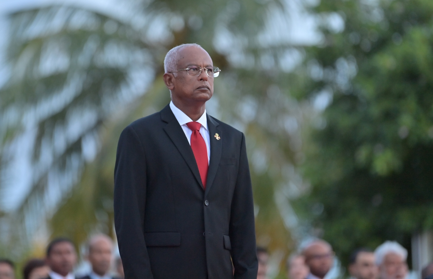 މި އަހަރުގެ މިނިވަން ދުވަހުގެ ދިދަ ނެގުމުގެ ރަސްމިއްޔާތުގައި ރައީސް އިބްރާހިމް މުހައްމަދު ސޯލިހު ބައިވެރިވެވަޑައިގަންނަވަނީ.--- ފޮޓޯ: ރައީސް އޮފީސް