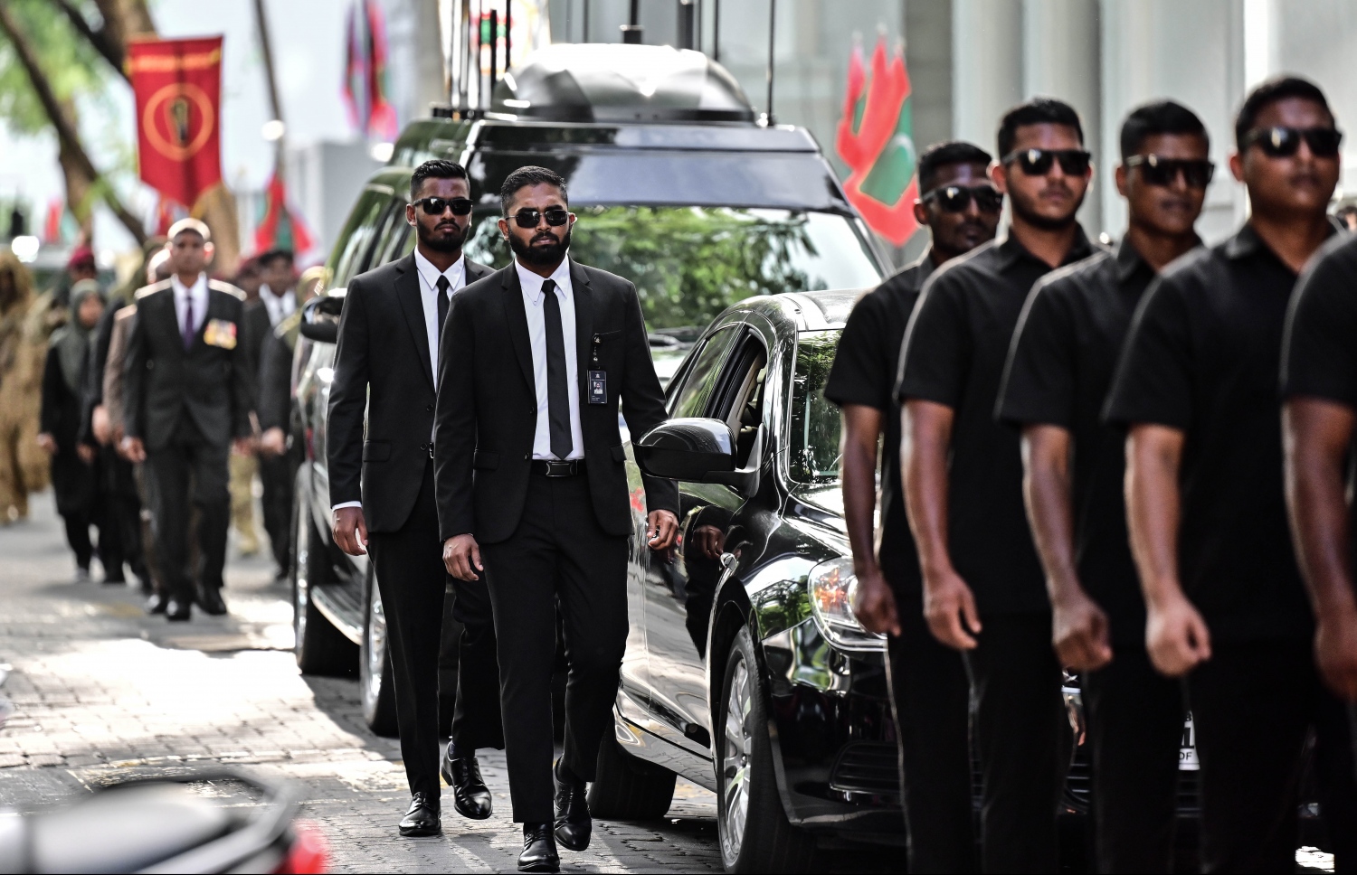 މިނިވަން ދުވަހާ ގުޅިގެން މިއަދު ބޭއްވި ސިފައިންގެ ޕެރޭޑްގައި އެސްޕީޖީ ސިފައިން ބައިވެރިވަނީ-- ފޮޓޯ: ނިޝާން އަލީ | މިހާރު