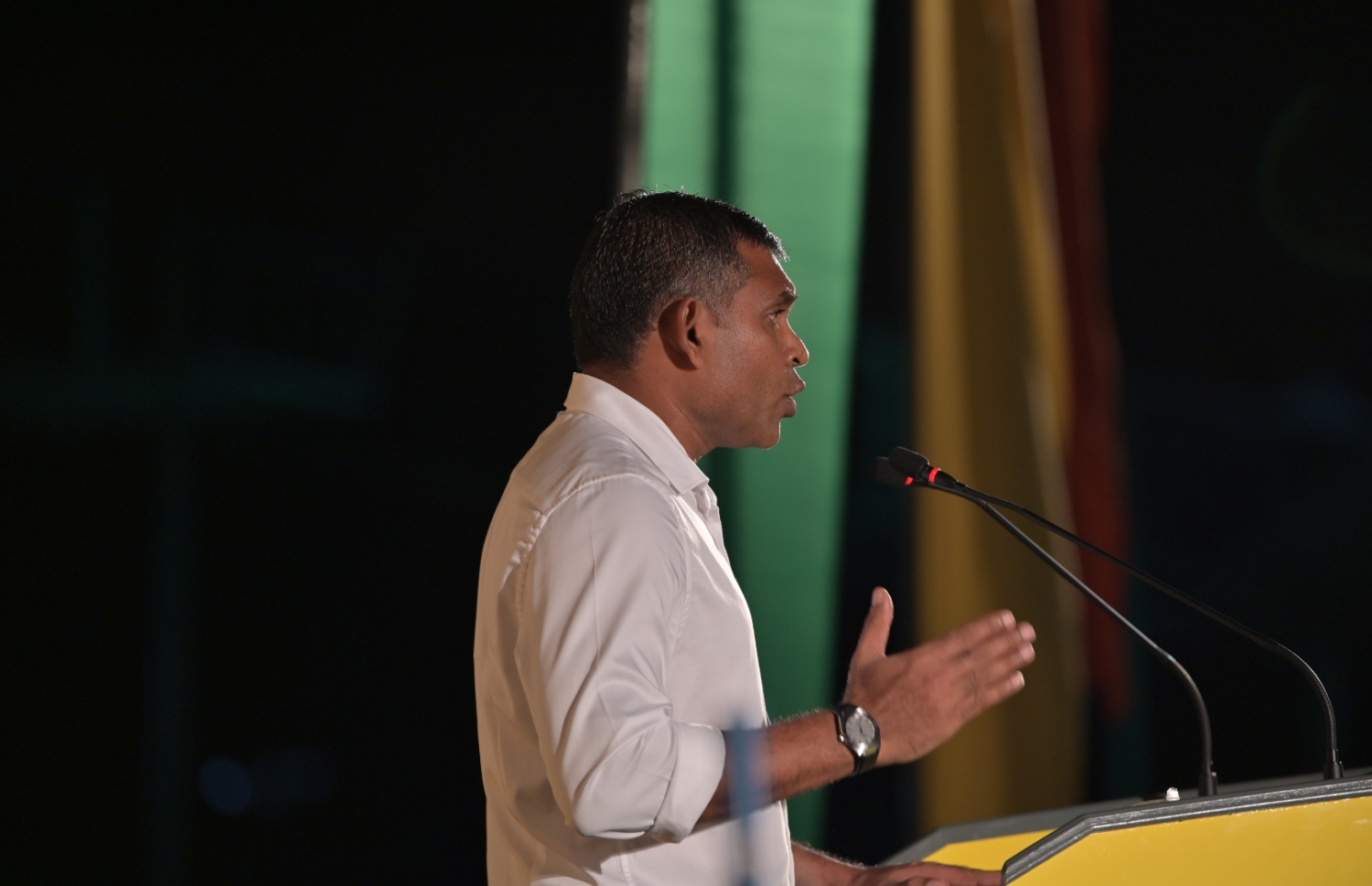 ނައިބު ރައީސް އުފަން ރަށް، ފުވައްމުލަކުގައި ރޭ ވާހަކަފުޅު ދައްކަވަނީ؛ ރަށު ބަހުން ވާހަކަދައްކަވަމުން ފައިސަލް ވަނީ ރައީސަށް ވަރަށް ބޮޑަށް ތައުރީފު ކުރައްވާފައި-- ފޮޓޯ: އެމްޑީޕީ