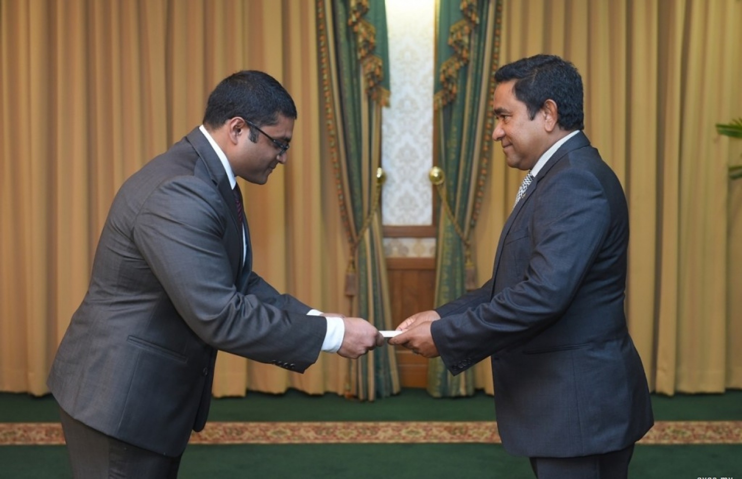 ކުރީގެ ރައީސް އަބްދުﷲ ޔާމީނާއި ޣައްސާން މައުމޫން