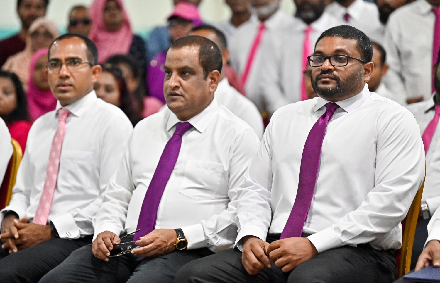 ކުރީގެ ރައީސް އަބްދުﷲ ޔާމީން ރިޔާސީ އިންތިހާބުގައި ވާދަކުރައްވަން އީސީއަށް ފޯމު ހުށަހެޅުން.-- ފޮޓޯ: ފަޔާޒް މޫސާ | މިހާރު