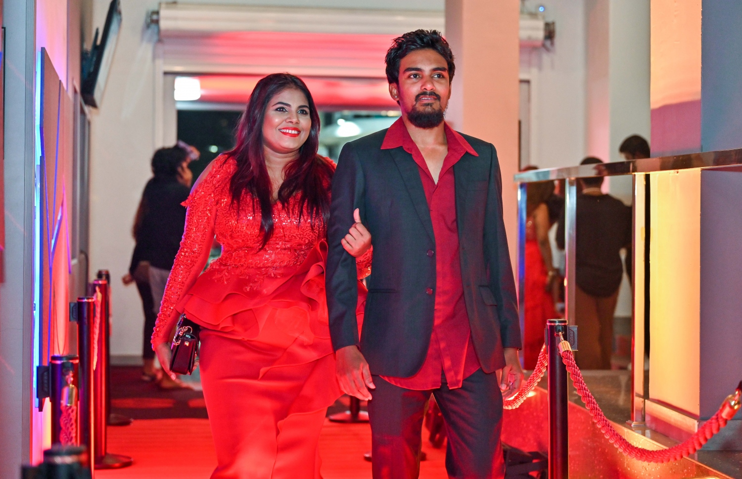 "ނީނާ"ގެ ރެޑްކާޕެޓް