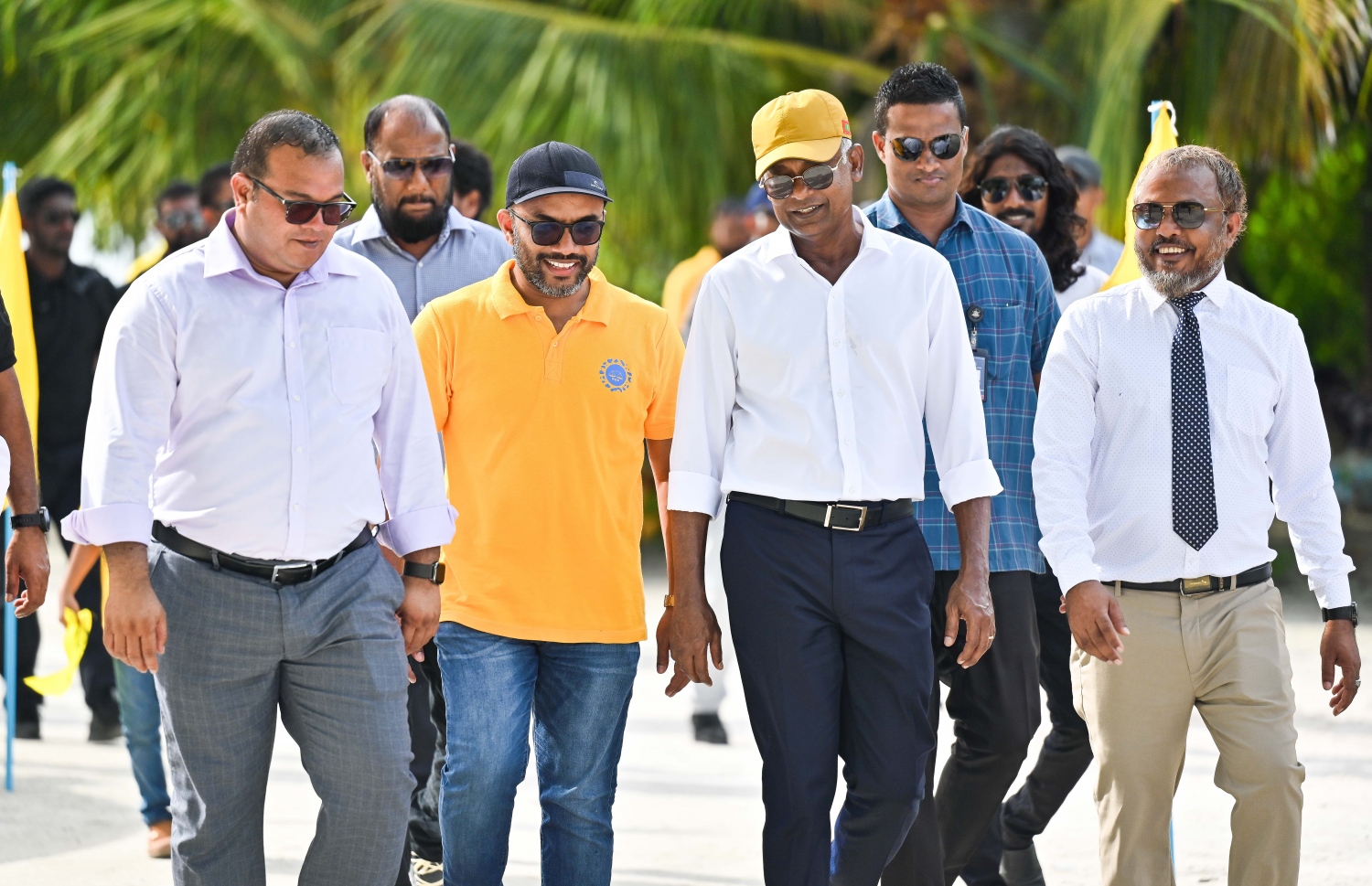 ރައީސް ކެމްޕެއިން ދަތުރެއްގައި: އައްޑޫގެ މެޖޯރިޓީ ދެމެހެއްޓެވިއިރު ހިތަދޫގެ ނަތީޖާ ރަނގަޅު