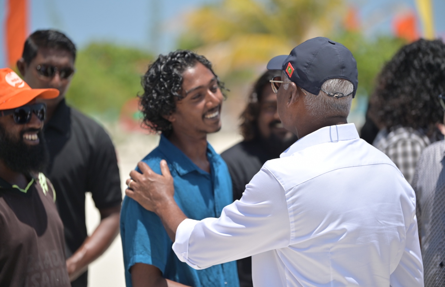 ރައީސް މާފަރުގައި