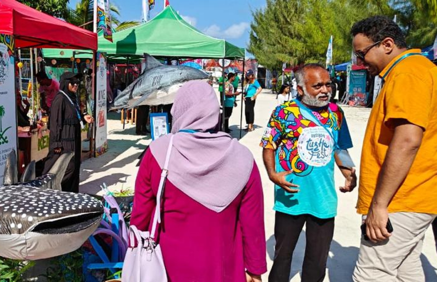 "ޅަވިޔަނި ޓާޓަލް ފެސްޓިވަލް 2023"ގައި ސައުދީ އެމްބަސީގެ އިސްވެރިން ބައިވެރިވެވަޑައިގަންނަވަނީ.-- ފޮޓޯ: ސައުދީ އެމްބަސީ