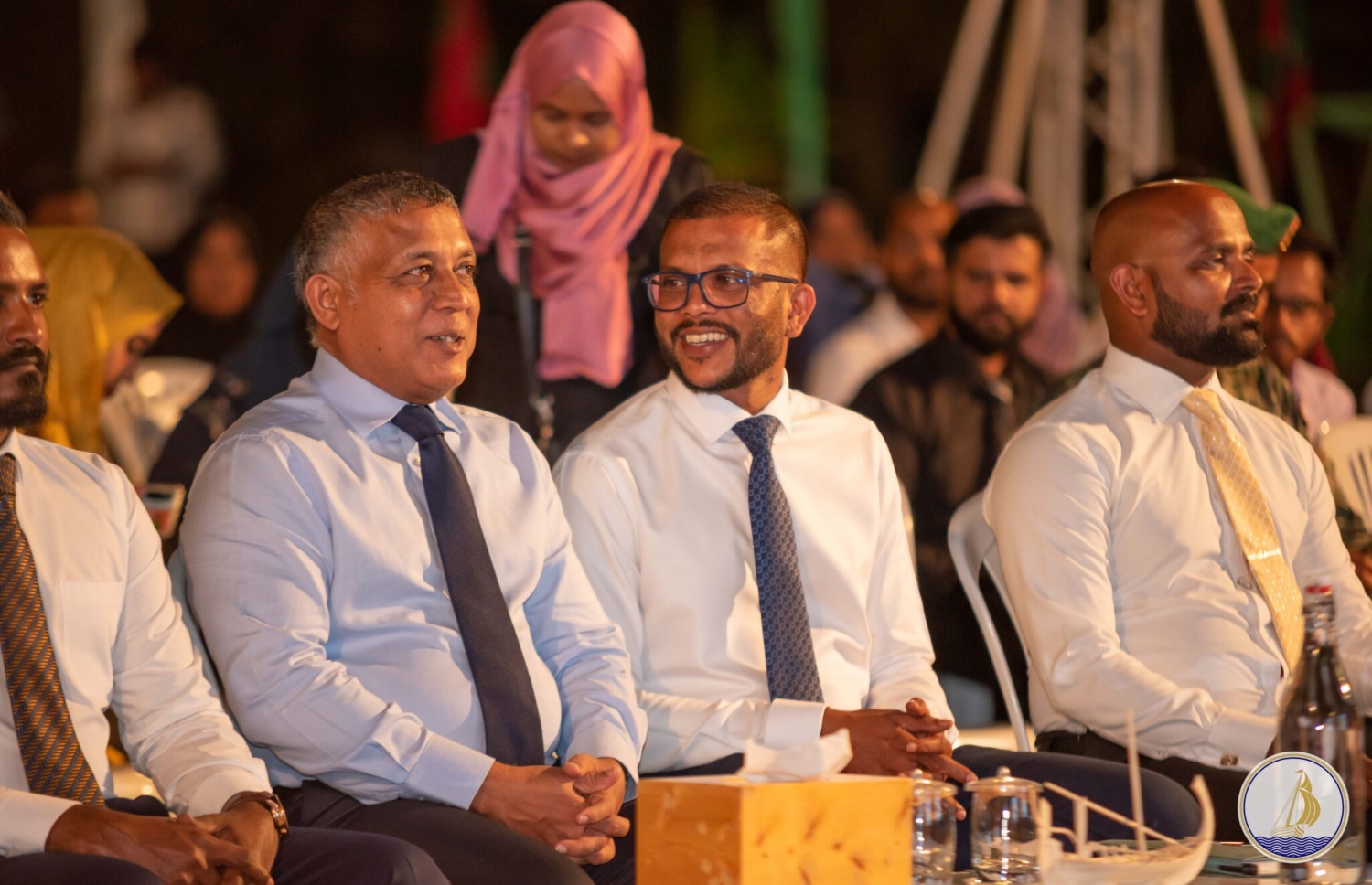 ހައުސިން މިނިސްޓަރު އަސްލަމްއާ އެކު މެންބަރު ޔާސިރާއި މޭޔަރު