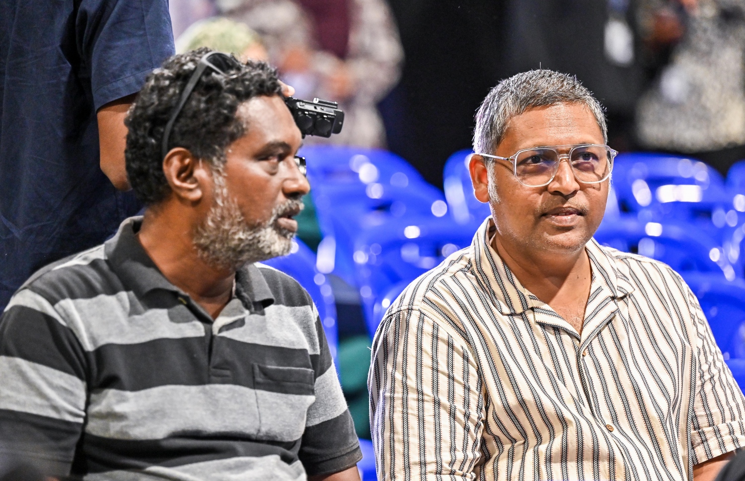 ގޯތި ލިބުނު މީހަކު ރަޖިސްޓްރީ ހަވާލުވުމަށް ހުޅުމާލެ ސިންތެޓިކް ޓްރެކްގައި ގާއިމް ކޮއްފައިވާ ސަރަހައްދުގައި މަޑުކޮށްލައިގެން.--- ފޮޓޯ: ފަޔާޒު މޫސާ | މިހާރު