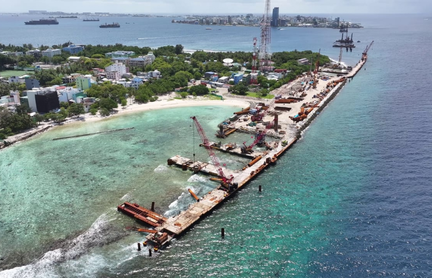 ބްރިޖުގެ މަސައްކަތް ވިލިނގިލީގައި ކުރިއަށް ދަނީ-- ފޮޓޯ: އިންޑިއަން ހައި ކޮމިޝަން