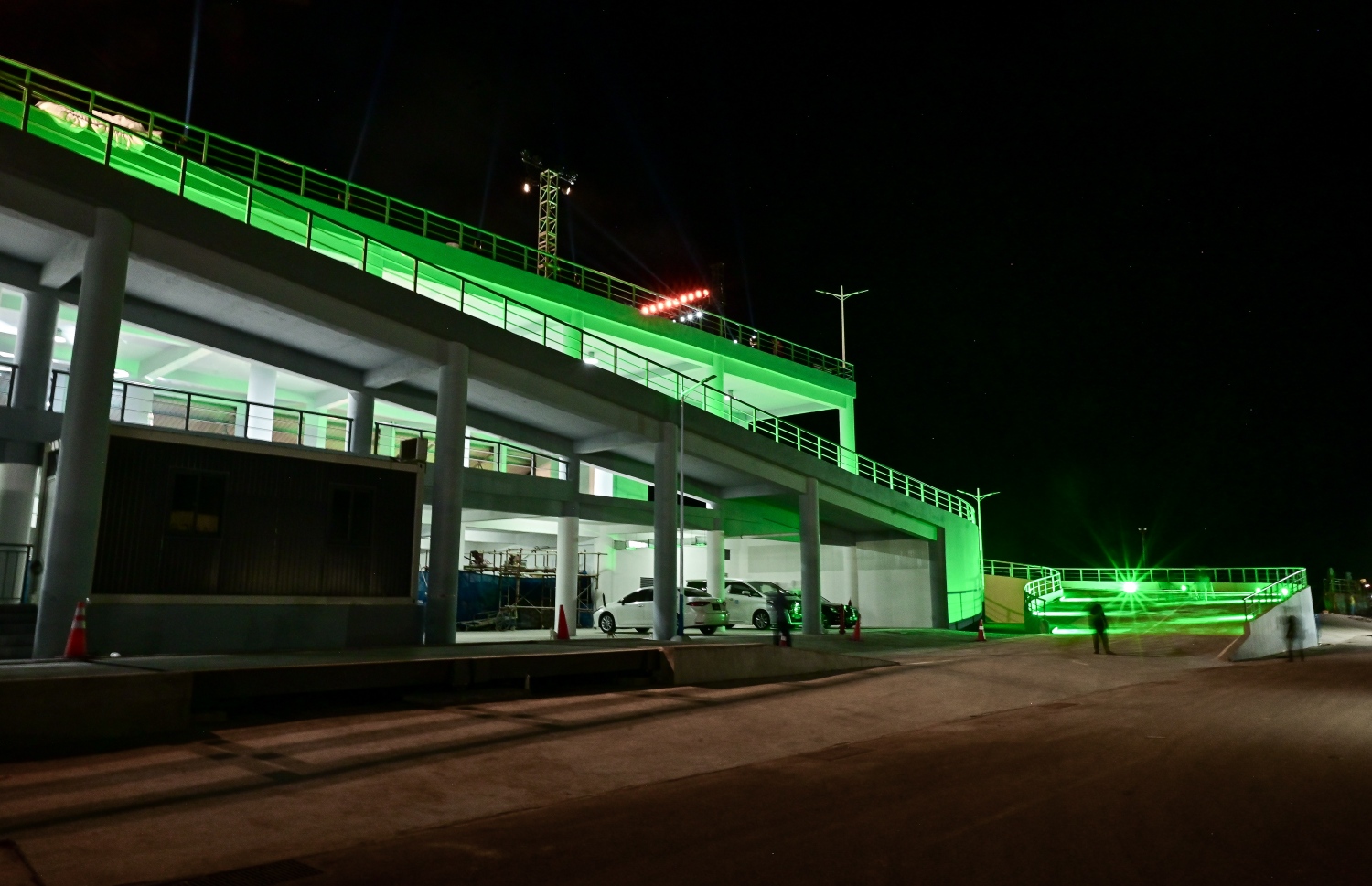 މާލޭ އިންޑަސްޓްރިއަލް ޒޯނުގައި ހެދި ވޭސްޓް ޓްރާންސްފާ ސްޓޭޝަންގެ ކުނި މެނޭޖުކުރާ އިމާރާތް.-- ފޮޓޯ: ފަޔާޒް މޫސާ | މިހާރު