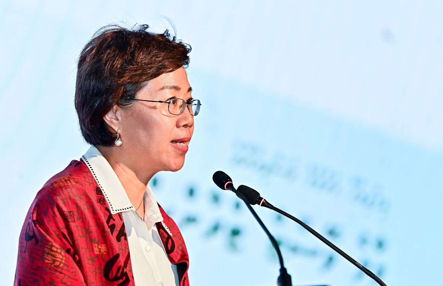 މާލޭ އިންޑަސްޓްރިއަލް ޒޯނުގައި ހެދި ވޭސްޓް ޓްރާންސްފާ ސްޓޭޝަން ހުޅުވުމުގެ ރަސްމިއްޔާތުގައި ޗައިނާގެ ސަފީރު ވަންގް ލިކްސިން ވާހަކަދައްކަވަނީ.-- ފޮޓޯ: ފަޔާޒް މޫސާ | މިހާރު