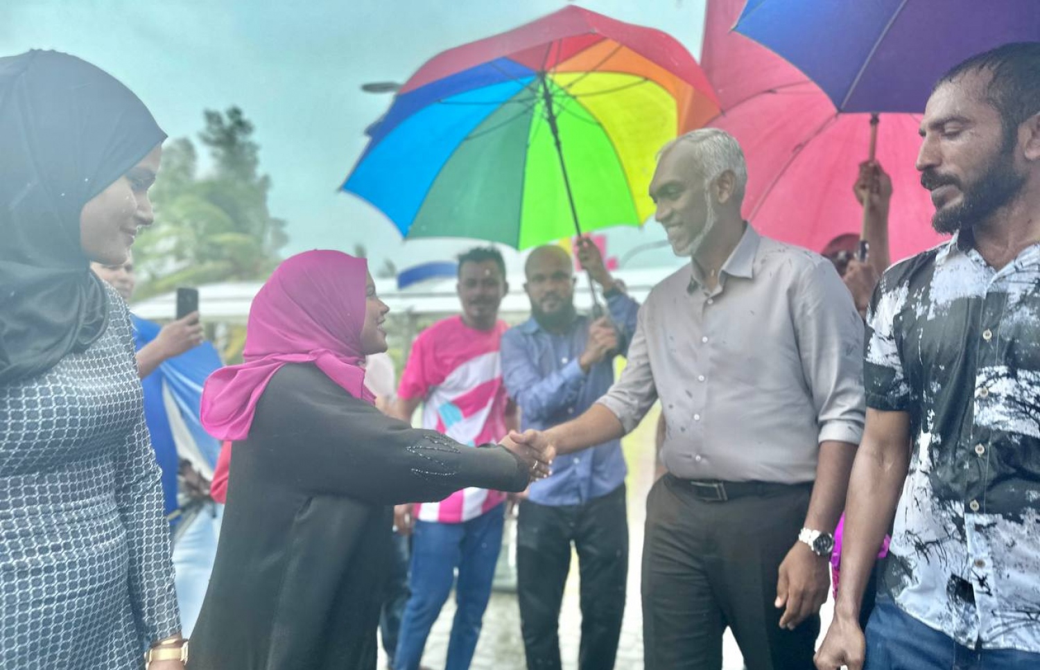 މުއިއްޒު އަލިފުއްޓަށް ވަޑައިގެންނެވުމުން މަރުހަބާ ދަންނަވަނީ: ވިއްސާރައިގައި ވެސް މި ރަށުން ހޫނު މަރުހާބާއެއްކީ