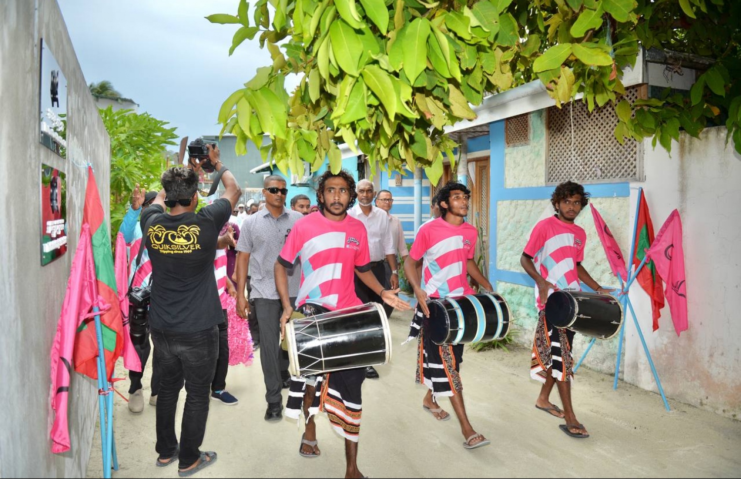 ތުޅާދޫން މުއިއްޒަށް މަރުހަބާ ދަންނަވަނީ: އެއާޕޯޓްގެ މަސައްކަތް ނިންމާނެ ކަމަށް ވިދާޅުވި