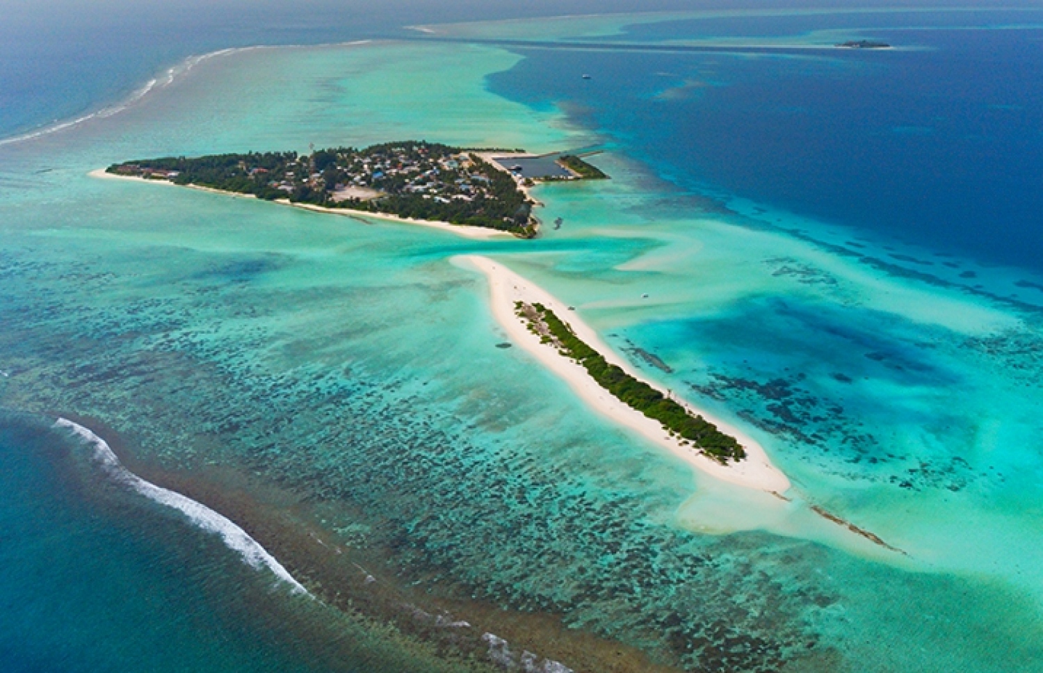 އއ. މަތިވެރި ބަނދަރު ސަރަހައްދު: އިޒުރޭލް ޓޫރިސްޓުން މަތިވެރި އަށް އެރުން މަނާކުރަން ގޮވާލާ ގަރާރެއް އެ ރަށު ކައުންސިލުން ވަނީ ފާސްކޮށްފައި.-- ފޮޓޯ: އޮސްޓްރޯވް މަތިވެރި