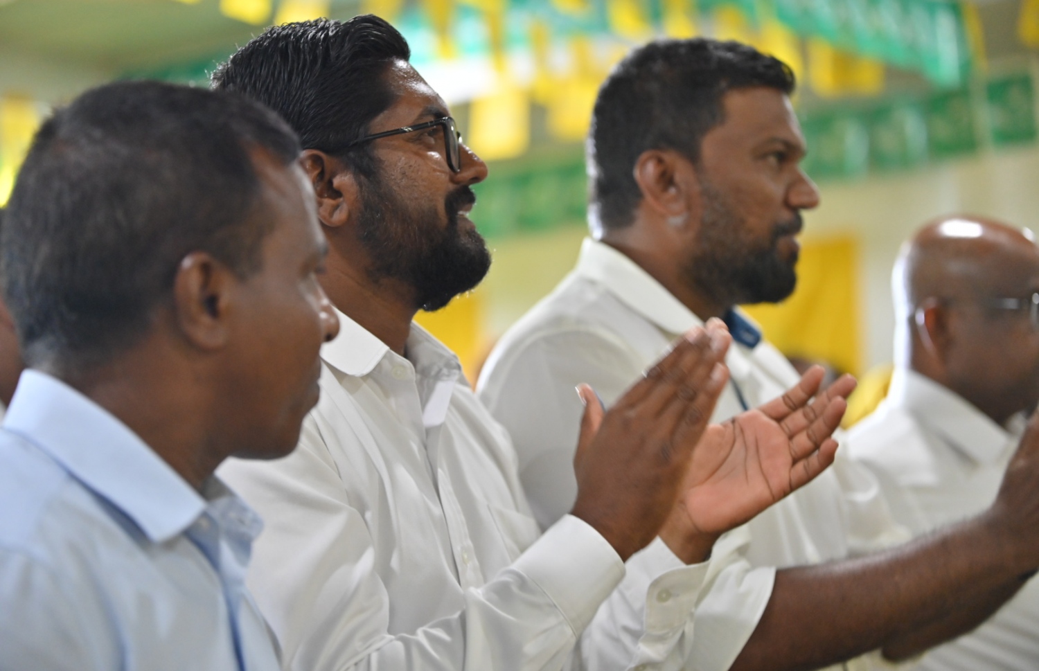 އެމްޑީޕީގެ ރިޔާސީ ކެންޑިޑޭޓް ރައީސް އިބްރާހިމް މުހައްމަދު ސޯލިހުގެ ކެމްޕެއިނަށް ހދ. މަކުނުދޫގައި ބޭއްވި ޖަލްސާ.-- ފޮޓޯ: އެމްޑީޕީ