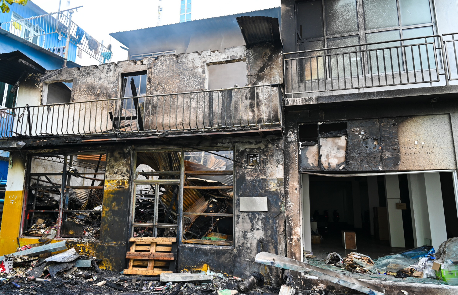 ވެގަޕޮއިންޓް ފިހާރާފައި ހިނގި އަލިފާނުގެ ހާދިސާގައި އެތަން އަނދާފައި.-- ފޮޓޯ: މިހާރު