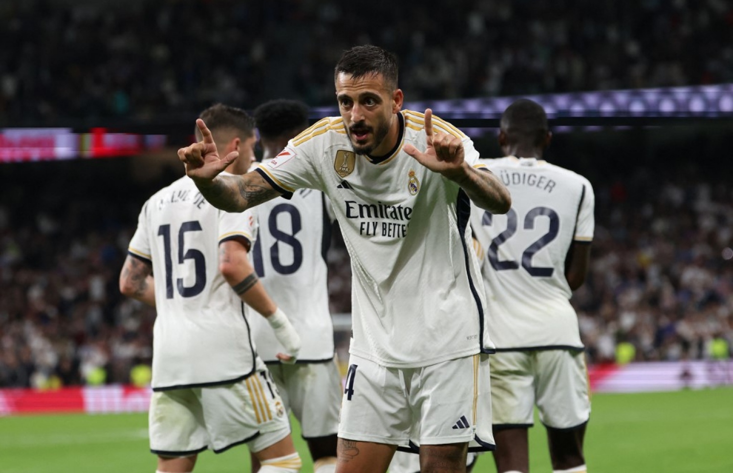 ރެއާލް މޮޅުކޮށްދިން ލަނޑު ޖެހައިދިން ހޮސެލޫ އުފާފާޅު ކުރަނީ --- ފޮޓޯ: އޭއެފްޕީ