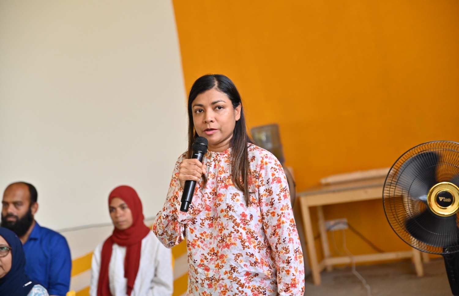 ކެމްޕެއިން ޓީމްތަކާ ބައްދަލުކުރުމަށް ބޭއްވި ބައްދަލުވުމުގެ ތެރެއިން: އަނިޔާވެރިކަން އިޔާދަވިޔަ ނުދޭން މެންބަރުން ގޮވާލެއްވި