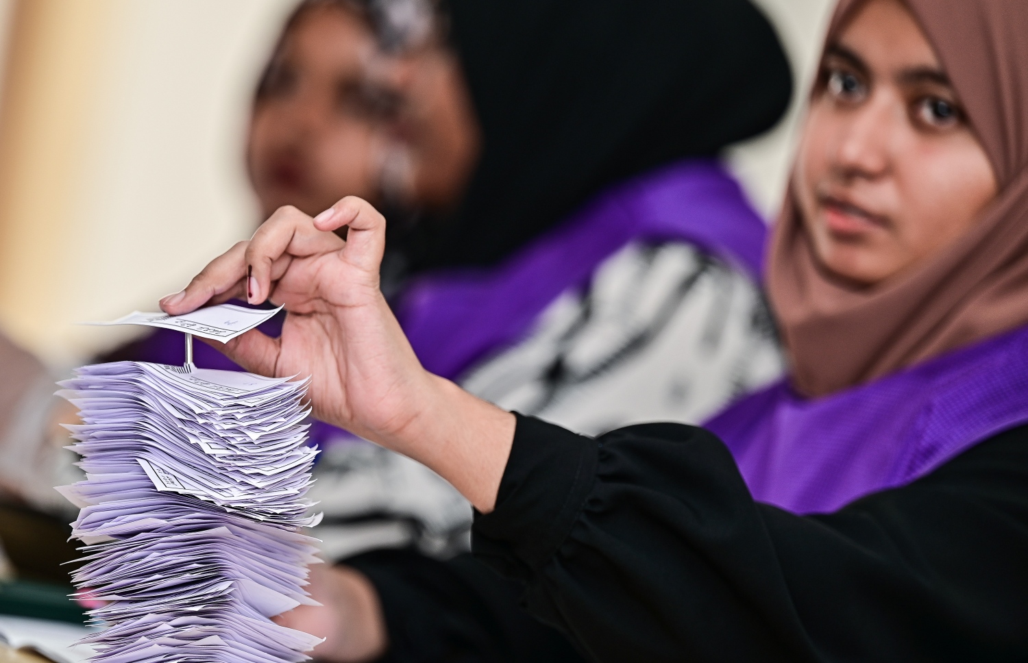 ރިޔާސީ އިންތިހާބުގެ ދެވަނަ ބުރުގެ ވޯޓުލުން ކުރިއަށް