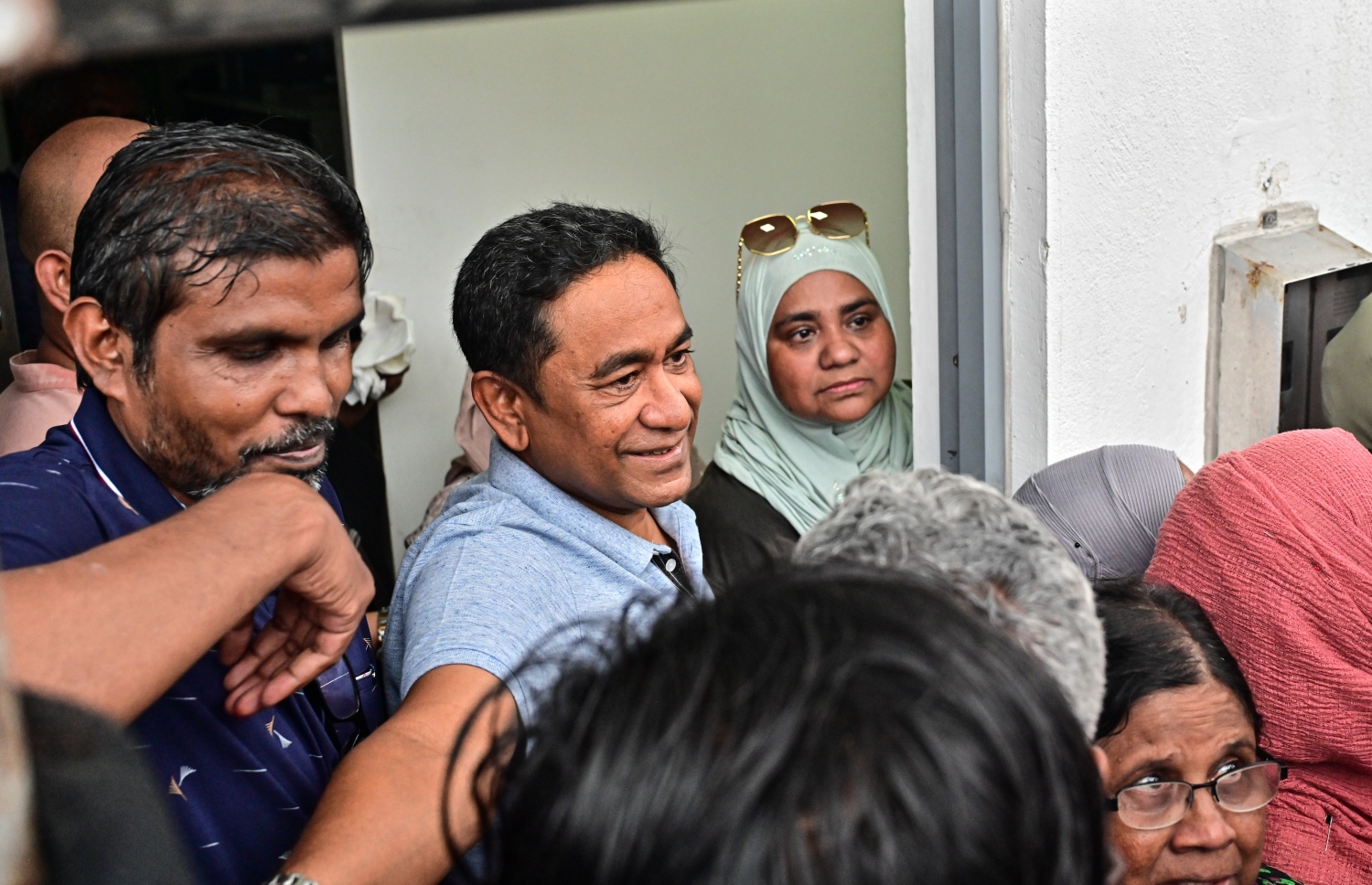 ޔާމީން ގެއަށް ވަދެވަޑައިގަންނަވަނީ --- މިހާރު ފޮޓޯ/ނިޝާން އަލީ