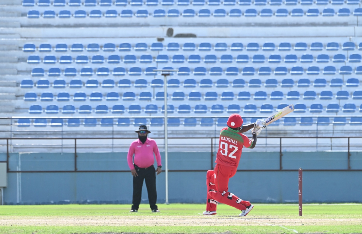 ސައުދީ އަރަބިއްޔާއާ ދެކޮޅަށް ކުޅުނު މެޗެއްގައި ރާއްޖޭގެ ޓީމުގެ ކުޝާލް.-- ފޮޓޯ: ސީބީއެމް