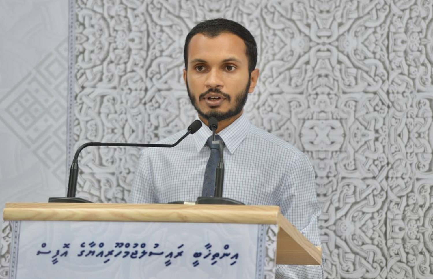 އިންތިހާބީ މަރުހަލާގެ ތަރުޖަމާނު ފިރުޒުލް:  ޔޫޓިލިޓީ ނިޒާމްގެ އޮނިގަނޑު ބަދަލު ކުރަން ވިސްނަމުންދާ ކަމަށް ވިދާޅުވި