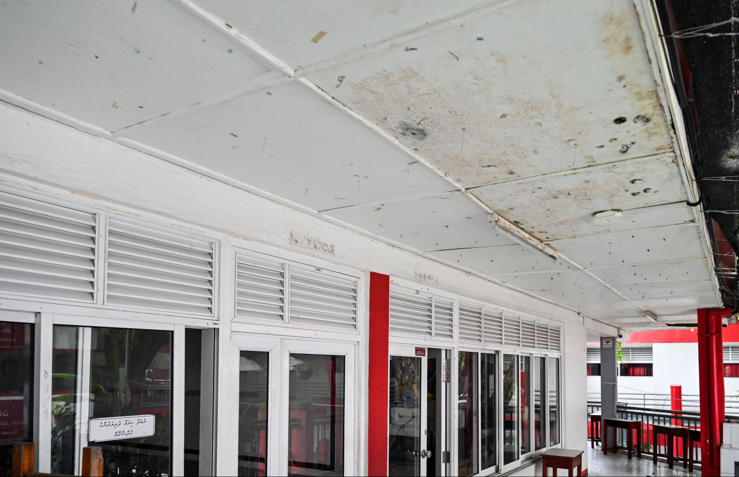 އިސްކަންދަރު ސްކޫލުގެ އޭ ބްލޮކް އިމާރާތް ހުރި ހާލަތު.-- ފޮޓޯ: ނިޝާން އަލީ/ މިހާރު