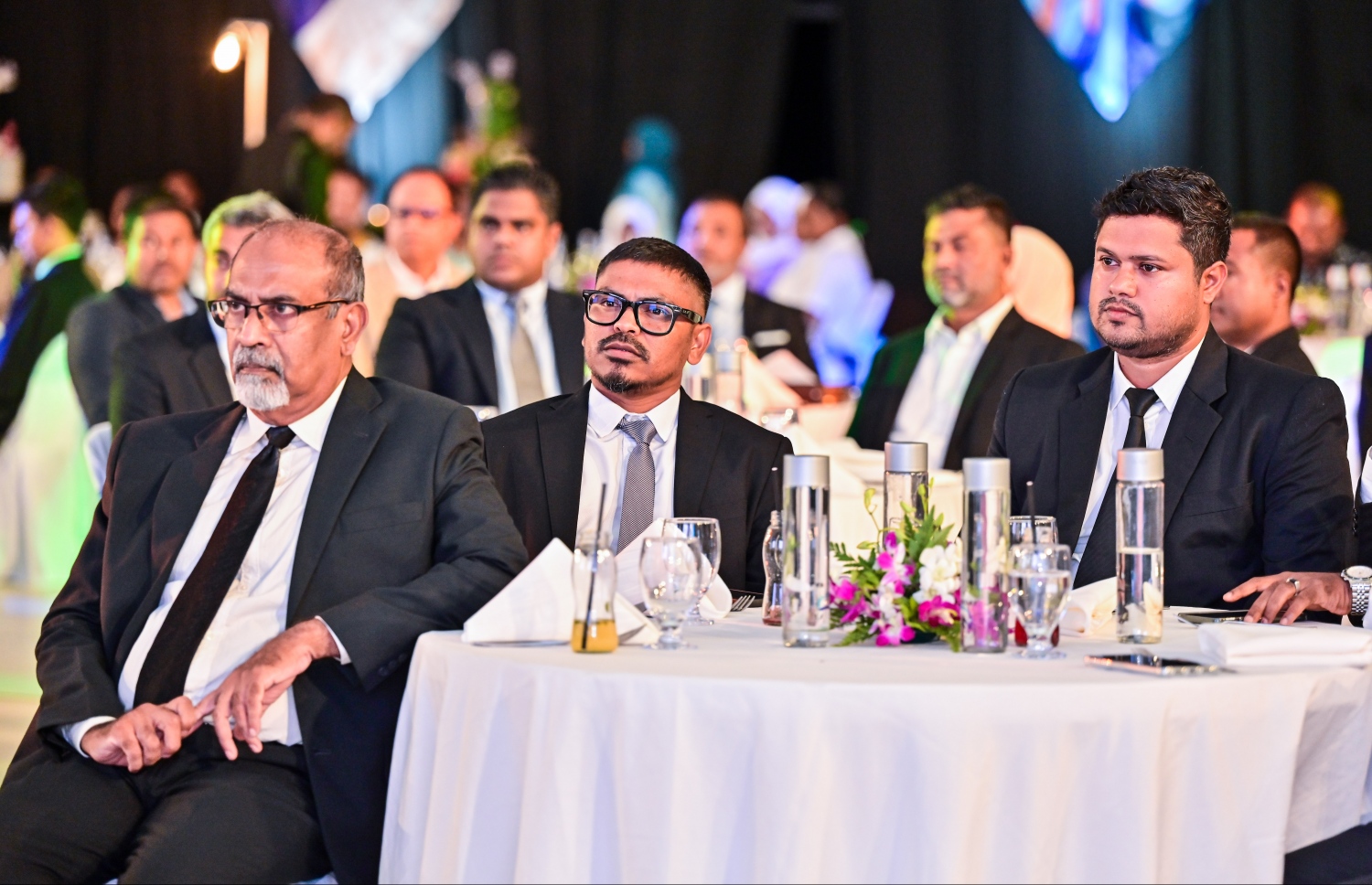 ޓޫރިޒަމް ދާއިރާގައި މަސައްކަތްކުރާ ބައެއް މީހުން "ޓޫރިޒަމް ޑޭ ގާލާ ނައިޓް" ގައި ބައިވެރިވަނީ.--- ފޮޓޯ: ފަޔާޒު މޫސާ | މިހާރު