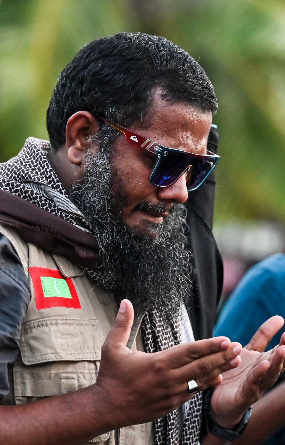 އިންޓަނޭޝަނަލް އެއިޑް ކެމްޕޭން (އައިއޭސީ) އިން އިންތިޒާމު ކޮށްގެން "ދިވެހިން ފަލަސްތީނާއެކު" ނަމުގައި މާލޭގައި ބޭއްވި ބޮޑު އެއްވުން ނިންމާލުމުގެ ގޮތުން ކުރި ހާއްސަ ދުއާގައި މީހަކު ބައިވެރިވަނީ -- ފޮޓޯ: ފަޔާޒު މޫސާ | މިހާރު